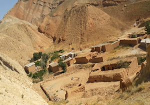 نمایی از روستای زیبا و تاریخی ورونه + فیلم