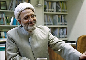 جوانان دانشگاهی همواره از منبر آیت الله طالقانی استفاده می&zwnj;کردند