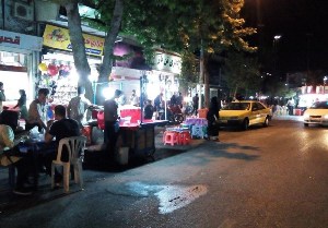 ساماندهی کباب فروشی‌های خیابانی شهر رشت