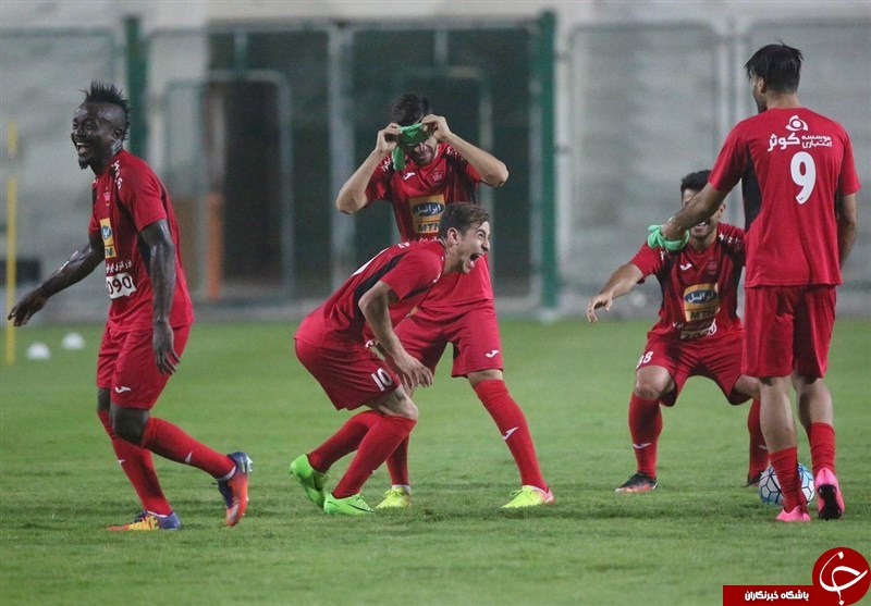 فوتبال چشم بسته پرسپولیسی&zwnj;ها با زمین خوردن بیرانوند و خنده&zwnj;های منشا + تصاویر