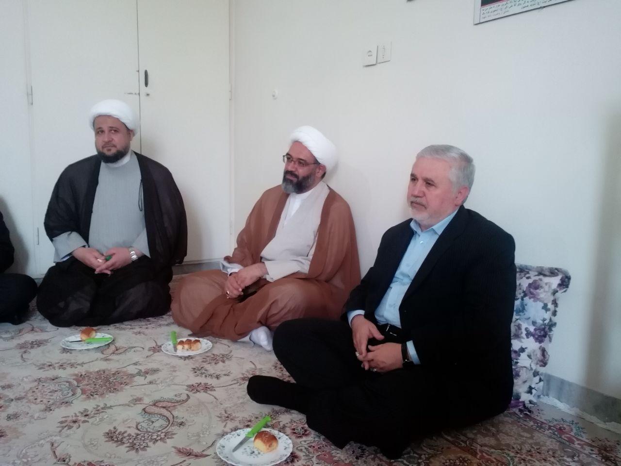 دارابی باخانواده شهید مدافع حرم دیدار داشتند