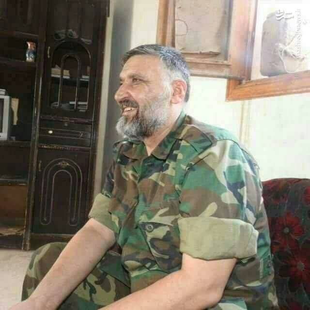 ابو مصطفی؛ فرمانده لبنانی که چند ماه در محاصره داعش بود/ چرا حزب&zwnj;الله از فرمانده میدانی خود رونمایی کرد +عکس