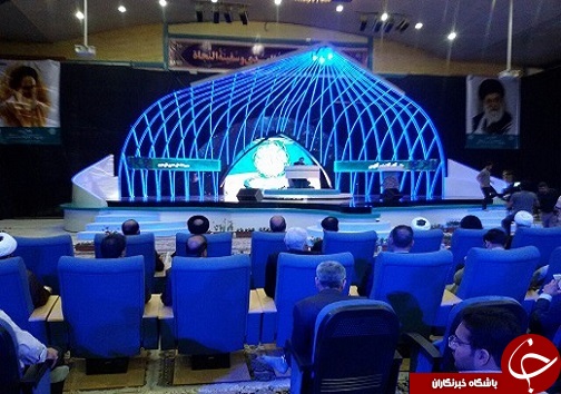 خشک شدن دریاچه ارومیه زندگی ۱۴ میلیون نفر را به خطر می&zwnj;اندازد/جشنواره انگور فرصتی مناسب برای معرفی فرهنگ آذربایجان /مرکز توسعه و نشر قرآن در ارومیه ایجاد می&zwnj;شود