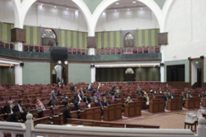 تقاعد بیش از ۵ هزار منسوب نظامی باعث فروپاشی اردوی ملی خواهد شد