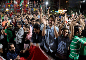خانه سینما غرق در شادی صعود پرسپولیس + فیلم