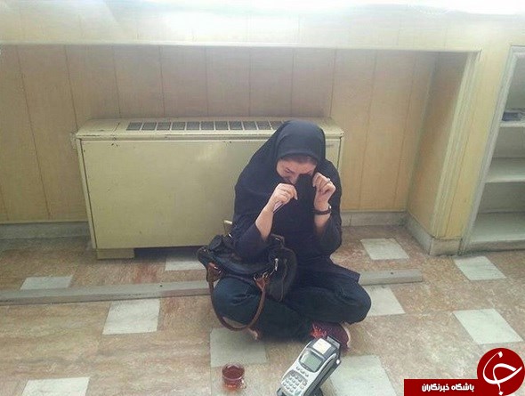 واکنش آقای وزیر به انتشار عکس نامتعارف از یک کارمند زن مخابرات +عکس