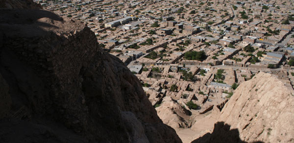 املاک جایگزین محدوده قلاع دختر و اردشیر آماده واگذاری به مالکان