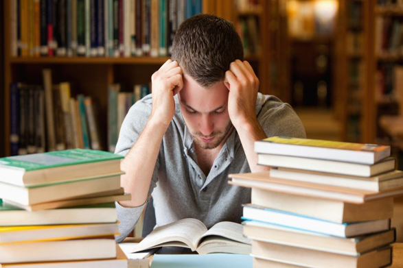 سلطانیه؛ محفل کتابخوانان فعال استان