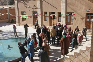 رشد ۶۰ درصدی دیدار گردشگران از بیت تاریخی امام (ره) درخمین
