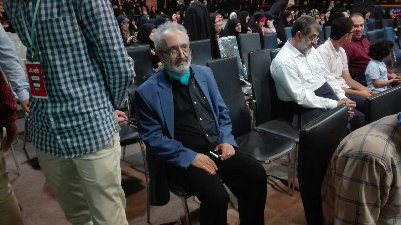 حاشیه&zwnj;نگاری از جشن ۴سالگی برنامه طنز &laquo;دکتر سلام&raquo;