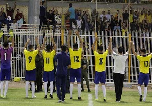 زردپوشان نفت شارژ مالی شدند