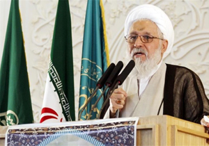 تمامی دستگاه های جامعه باید در حفظ و پایداری بنیان خانواده تلاش کنند