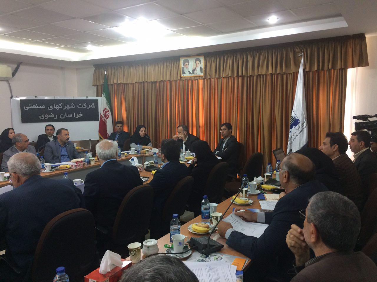 بازدید استاندار خراسان رضوی از آزمایشگاه مرجع صنایع غذایی