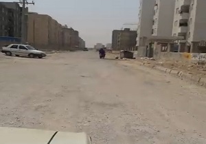 گلایه ساکنان مسکن مهر بندرعباس از وضعیت جاده + فیلم