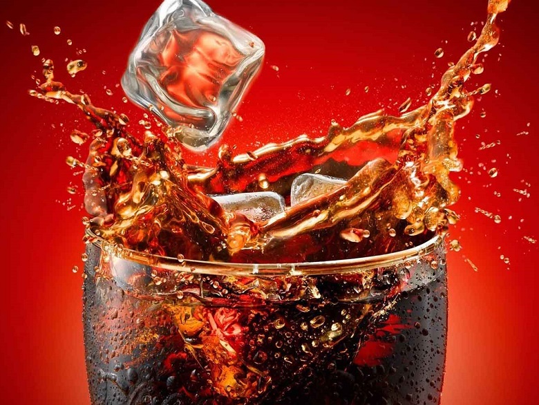 برای کاهش وزن آب بنوشید/ قلب خود را با این گیاه حفظ کنید/ آسم را با این نکات از خود دور کنید/ نوشیدنی که باعث بی نظمی خوابتان می شود