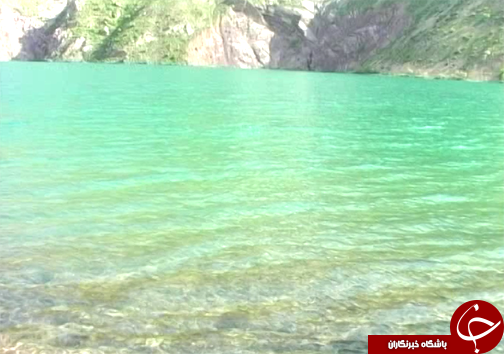 دریاچه گهر نگینی آبی زاگرس در دل کوه های اشترانکوه