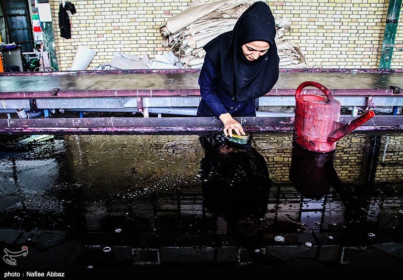 در آستانه فرارسیدن ماه محرم در کارگاه های تولید پرچم چه می گذرد؟+تصاویر