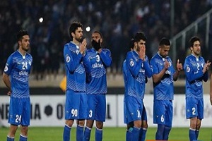 کاروان شکست خورده استقلال به تهران رسید
