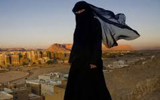 دستگیری زن داعشی ناکام در عملیات انتحاری+فیلم
