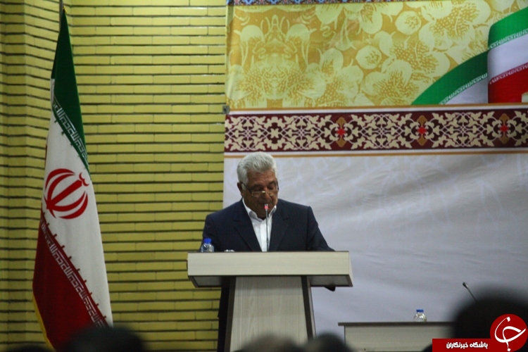 نشست صمیمی دکتر لاریجانی رییس مجلس شورای اسلامی با فعالان اقتصادی آذربایجان غربی+تصویر