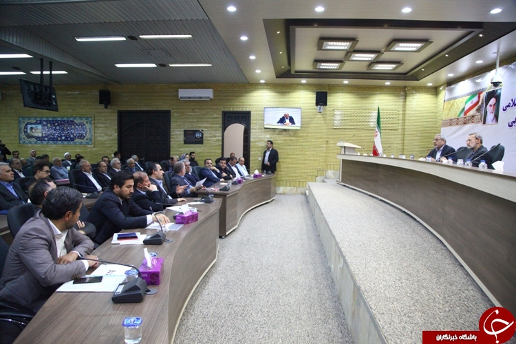 نشست صمیمی دکتر لاریجانی رییس مجلس شورای اسلامی با فعالان اقتصادی آذربایجان غربی+تصویر