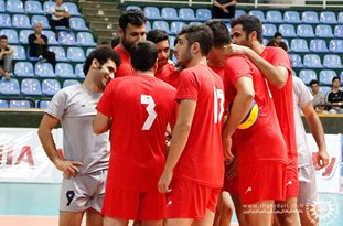 پیروزی تیم والیبال شهرداری تبریز برابر همنام ارومیه‌ای