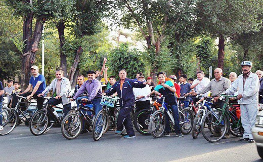 صدای دلنواز زنگ دوچرخه ها در شهر دوچزخه ها به گوش می رسد+تصویر