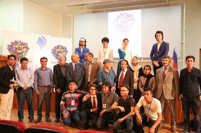 اسبهای زرین جشنواره بینالمللی فیلم مهرگان در دستان بهترینان این جشنواره اسبهای زرین جشنواره بینالمللی فیلم مهرگان در دستان بهترینان این جشنواره