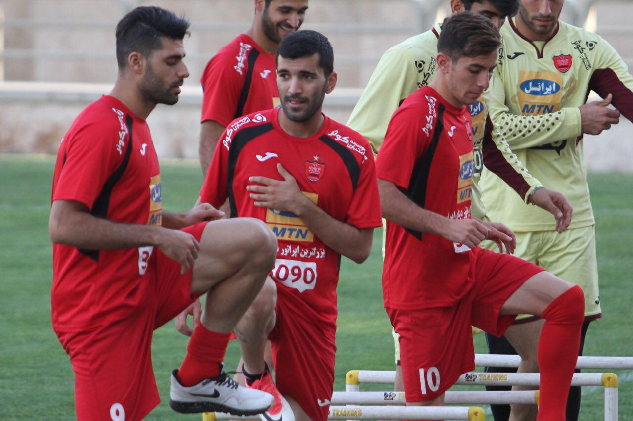 رونمایی از خالکوبی جدید ستاره پرسپولیس در تمرین