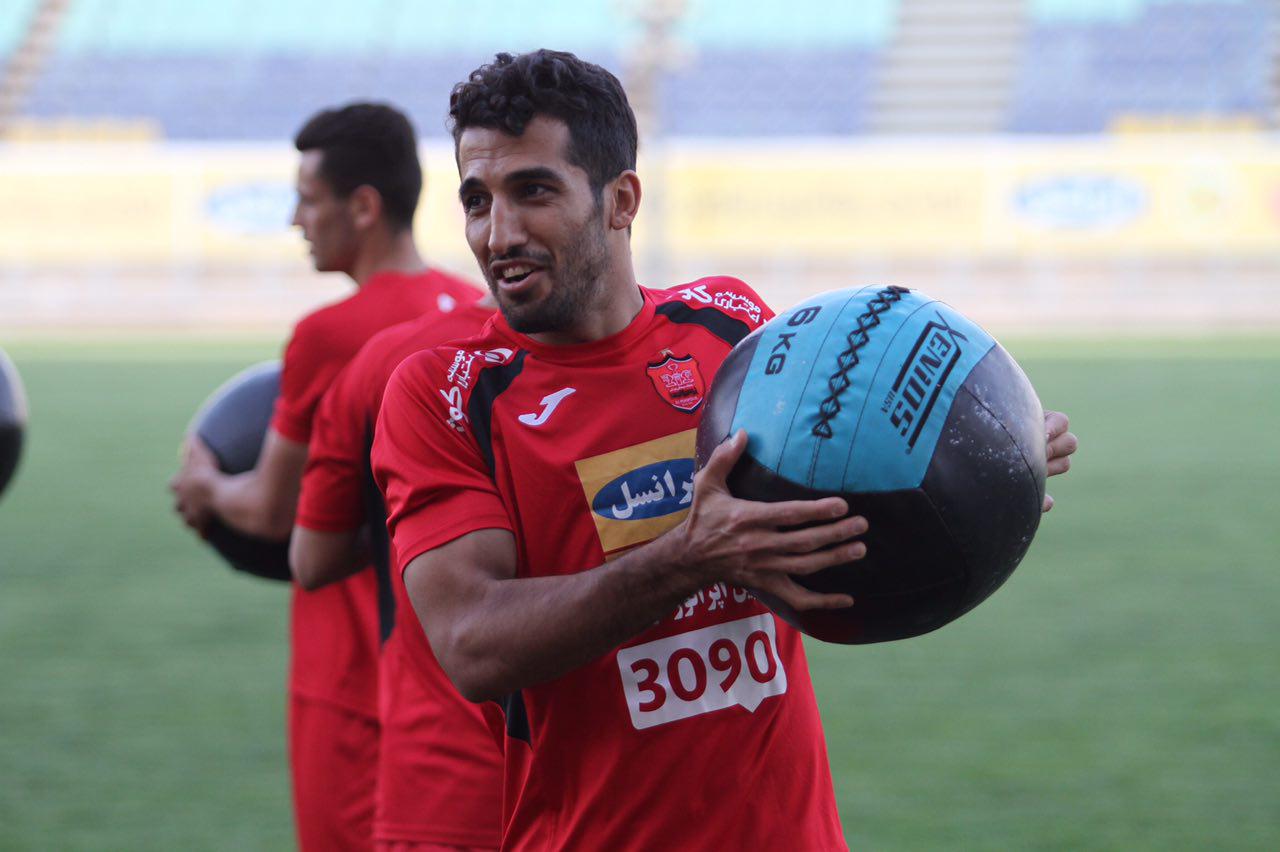 مسلمان سوژه شد/ لقب جدید هافبک پرسپولیس مشخص شد