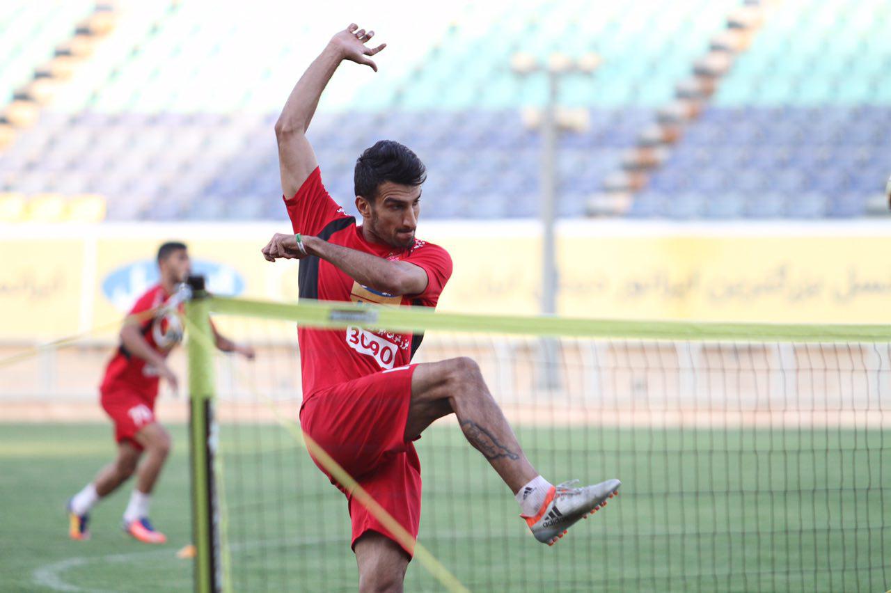 مسلمان سوژه شد/ لقب جدید هافبک پرسپولیس مشخص شد