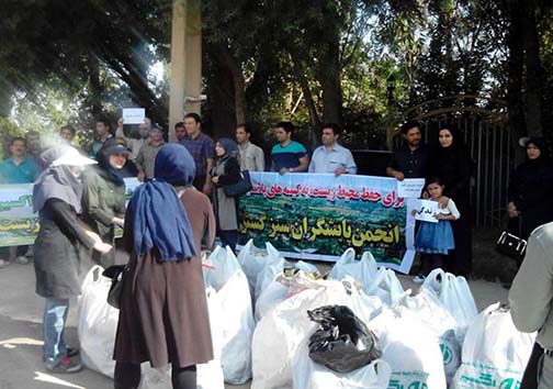 پاکسازی مسیر جاده گلدشت در بروجرد