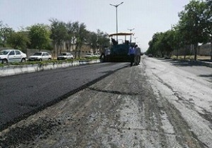 آغازعملیات بهسازی و لکه‌گیری کمربندی دکتر حسینی سنندج