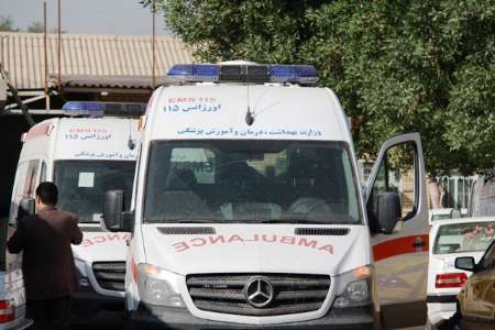 اعزام 6 آمبولانس به محل حادثه آتش سوزی در پاساژ کوروش تهران
