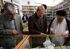 کتابخانه زبان های خارجی و منابع اسلامی درقم افتتاح شد