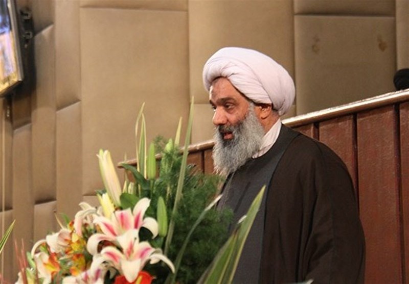 روشنفکران بیمار در برخی دستگاه&zwnj;ها مانع پیگیری  مطالبات رهبری می&zwnj;شوند