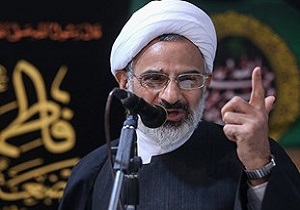 تغییر تقابل اعتقادی و نفوذ فرهنگی و سیاسی از اقدامات جبهه استکبار است/ بصیرت‌ افزایی نسبت به اهداف اصلی دشمن