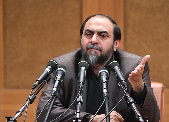 دانشگاه باید مؤمن صامت را به مؤمن ناطق تبدیل کند/ سرمایه‌داری صهیونیستی به دنبال فروپاشی خانواده
