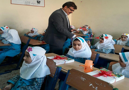 جشن عاطفه ها در شهرستان پلدختر برگزار شد