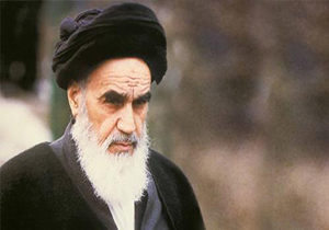 توصیه امام خمینی (ره) به ساده زیستی مسئولان نظام + فیلم