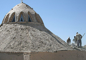 مرمت حسینیه تاریخی محمدیه نایین با مشارکت مردم