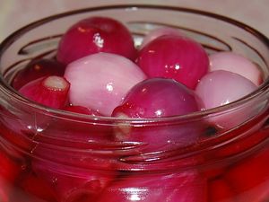 نرخ مصوب انواع شور و ترشی در میادین میوه و تره بار