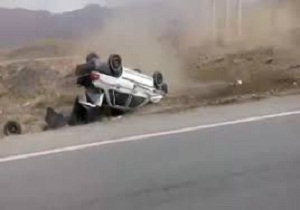 واژگونی پراید و مصدوم شدن ۶ نفر در گردنه گیان تفرش