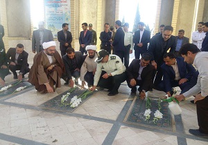 تجدید میثاق فرهنگیان مهریز با آرمان‌های مقدس شهدای فرهنگی و دانش آموز
