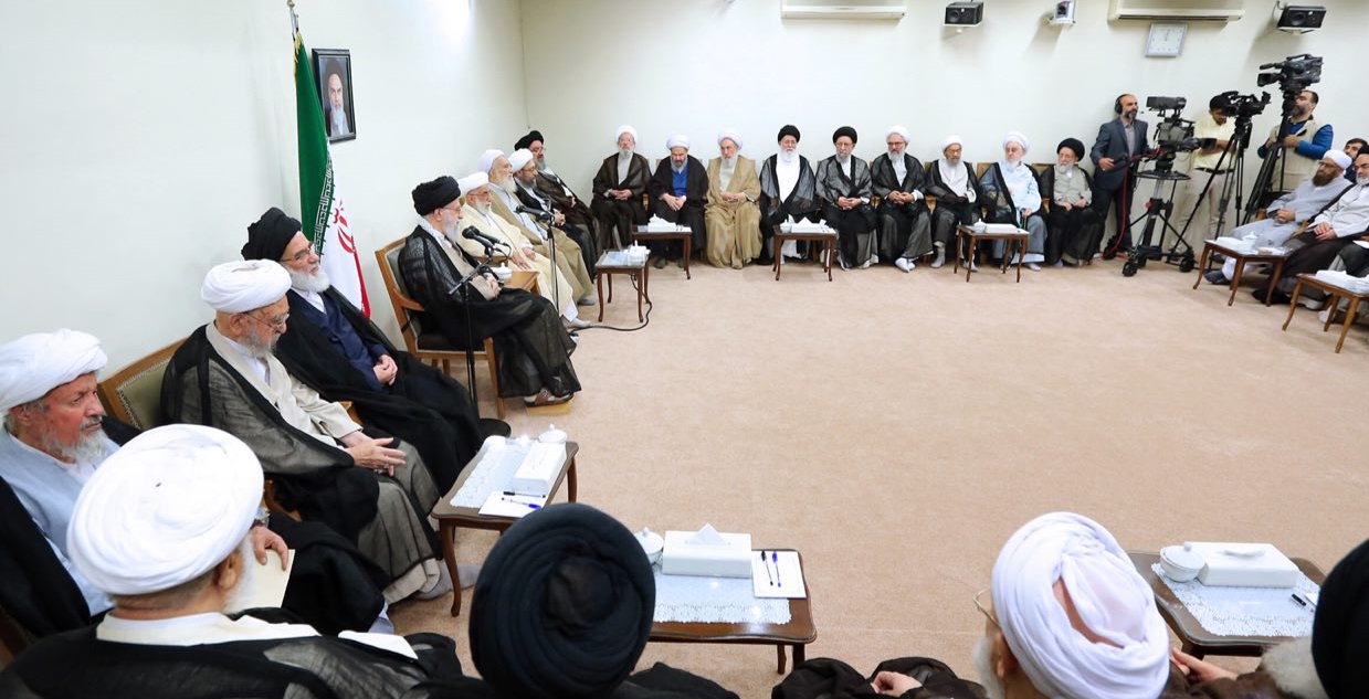 رئیس و اعضای مجلس خبرگان رهبری با رهبر معظم انقلاب دیدار کردند