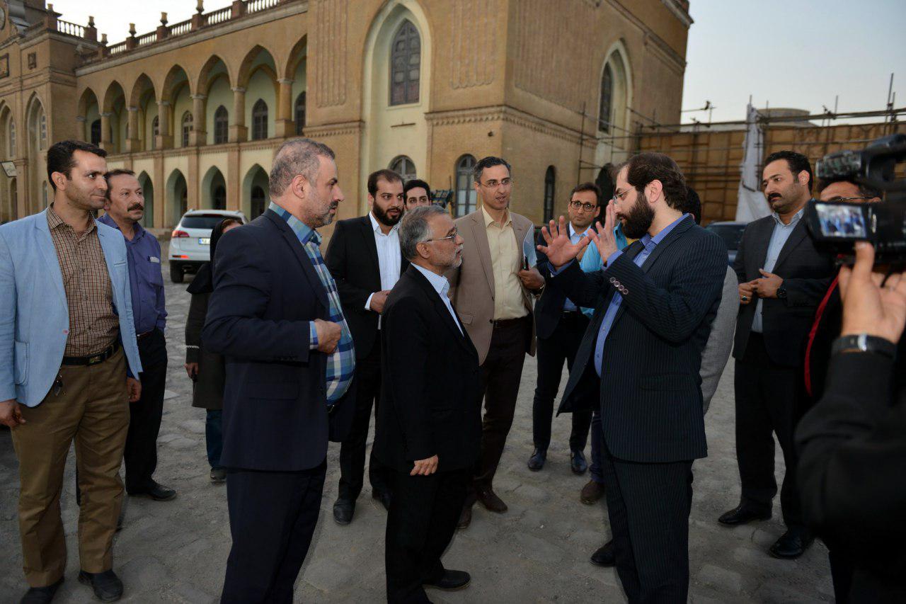 قدردانی بازیگران برای رونق کار در تلویزیون/ برگزاری جشنواره سیما/ تقدیر از عوامل نماهنگ &laquo;به فکر فردا باشیم&raquo;