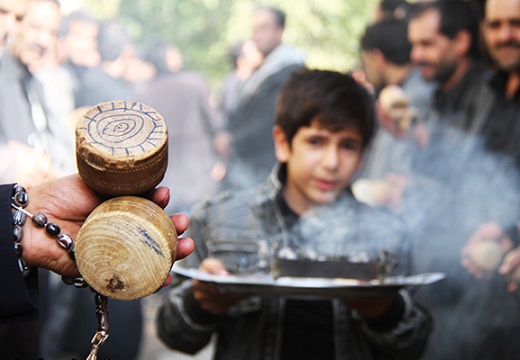 عزاداری با چغچغه&zwnj; زنی در کهن دیار اسماعیلیه