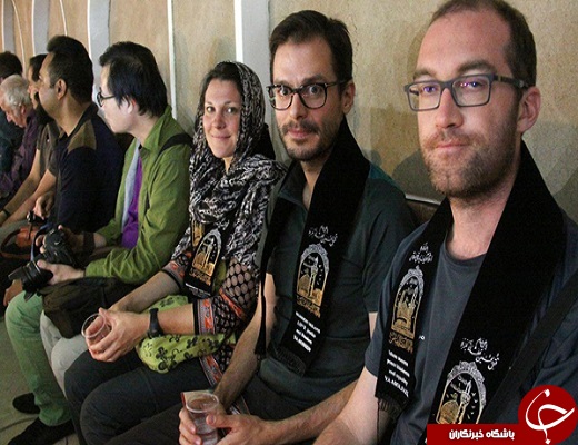 حضور گردشگران خارجی در آیین&zwnj;های محرم یزد حسینیه ایران/برگزاری روضه انگلیسی در یزد