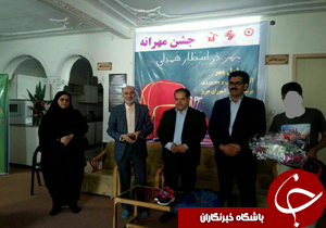 توزیع نمادین بسته های حمایتی آموزشی طرح مهرانه در بیرجند