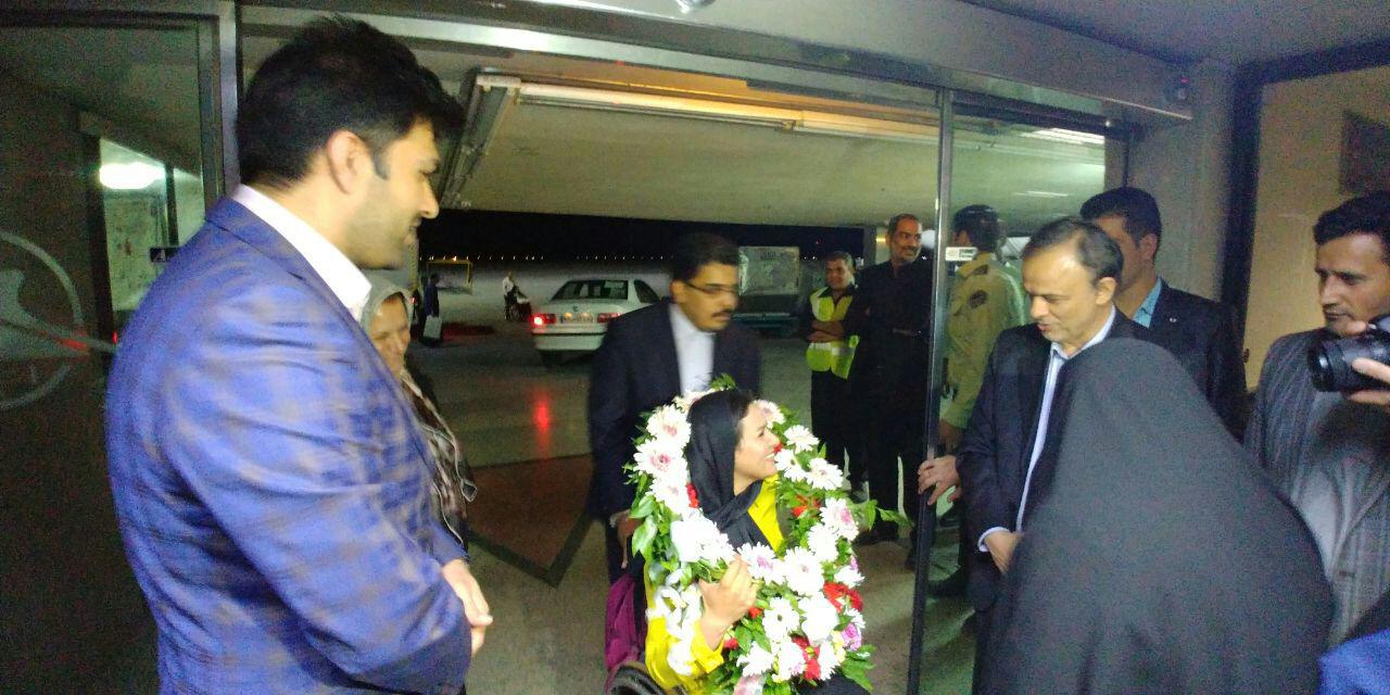 استقبال از زهرا نعمتی، قهرمان مسابقات جهانی 2017 چین + تصاویر